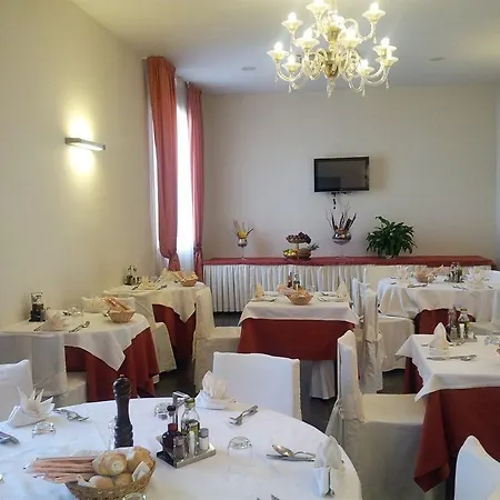 Hotel La Chiesaccia Ristorante 3*