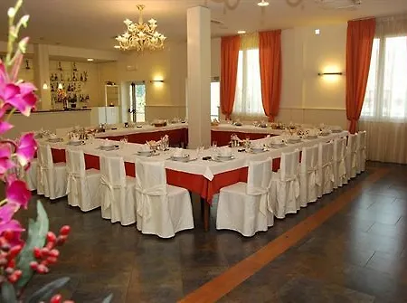 Hotel La Chiesaccia Ristorante 3*